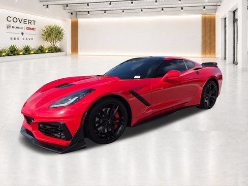 Used 2014 Chevrolet Corvette Stingray Coupe w/ 3LT Preferred Equipment Group RWD image 4