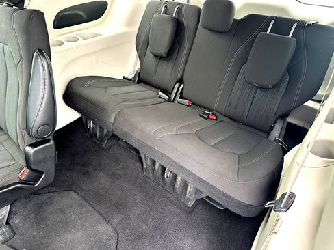 Used 2024 Chrysler Voyager LX FWD image 27