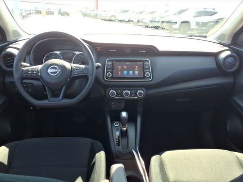 Used 2025 Nissan Kicks Play S FWD image 11
