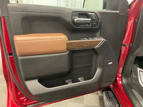 Used 2021 Chevrolet Silverado 1500 High Country image 14