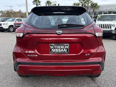 Used 2024 Nissan Kicks SR image 5