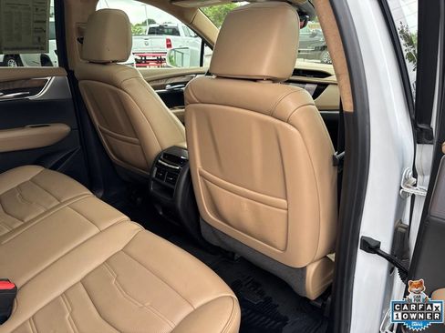 Used 2020 Cadillac XT5 Sportv w/ Platinum Package AWD/4WD image 43
