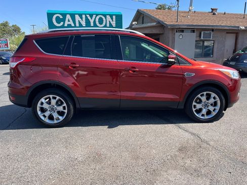 Used 2014 Ford Escape Titanium FWD image 3