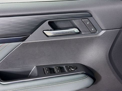 New 2026 GMC Acadia AT4 w/ LPO, Floor Liner Package image 21