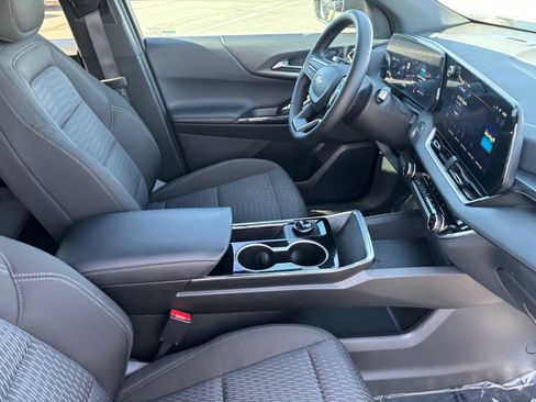 Used 2026 Chevrolet Equinox LT w/ Safety and Technology Package image 14