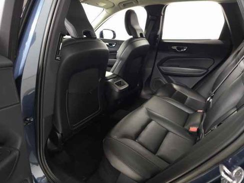 Certified 2023 Volvo XC60 B5 Core image 28