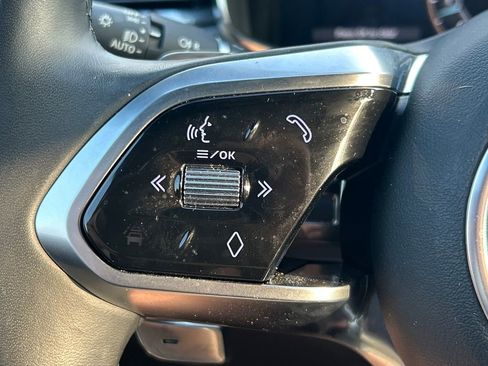 Used 2024 Jaguar F-PACE R-Dynamic S image 42