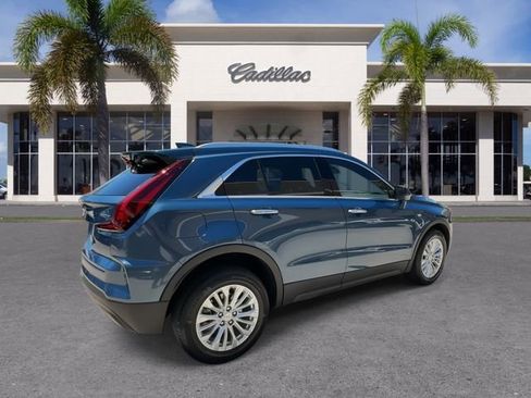 Certified 2024 Cadillac XT4 Luxury image 15