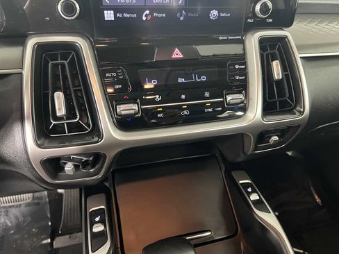 Used 2021 Kia Sorento S FWD image 30