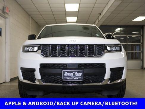 Certified 2024 Jeep Grand Cherokee L Laredo image 2