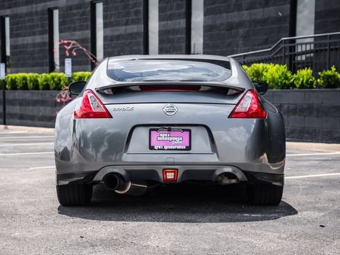 Used 2013 Nissan 370Z Coupe RWD image 28