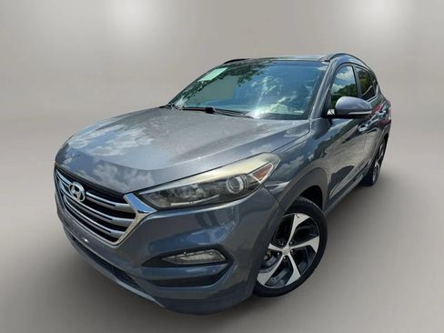 Used 2016 Hyundai Tucson Limited w/ Option Group 03 FWD image 1