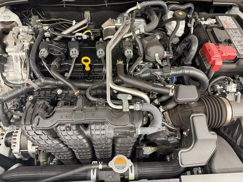 Used 2023 Nissan Altima 2.5 SR w/ SR Premium Package FWD image 30