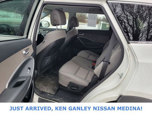 Used 2016 Hyundai Santa Fe SE w/ Cargo Package image 15