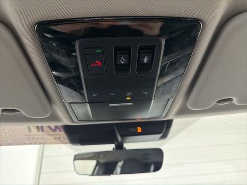 Used 2025 Mitsubishi Outlander SEL FWD image 19