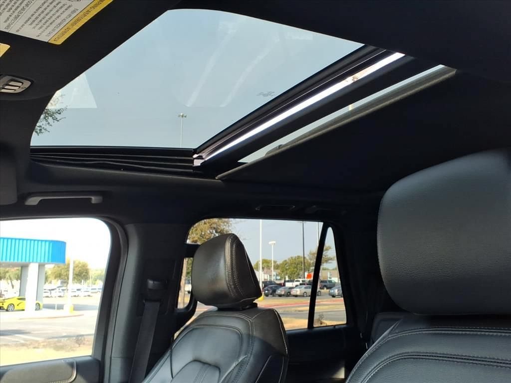 Used 2021 Ford Expedition Limited AWD/4WD image 19