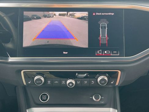 Certified 2025 Audi Q3 2.0T Premium w/ Convenience Package image 24