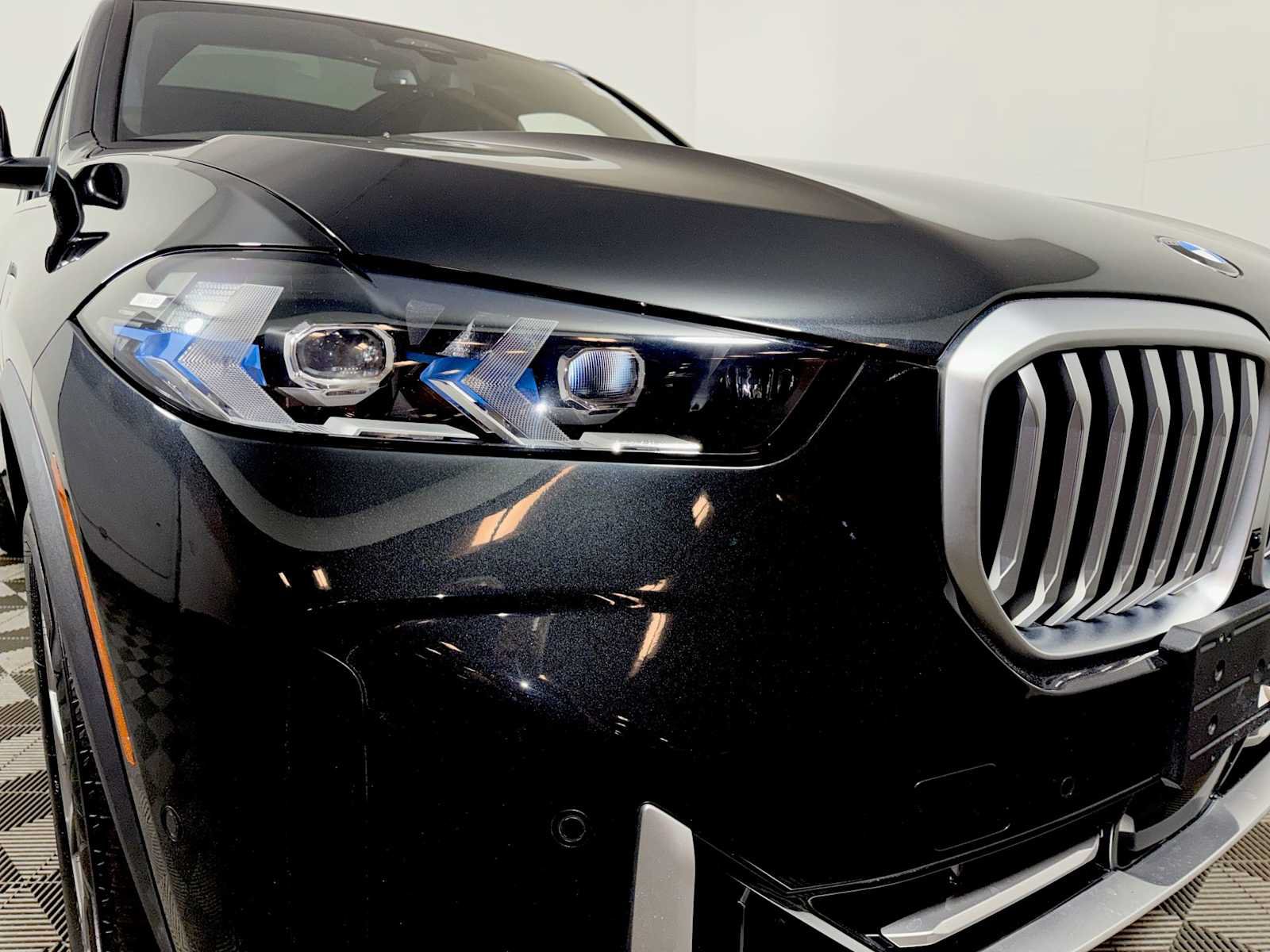Used 2024 BMW X5 xDrive40i w/ Premium Package AWD/4WD image 25