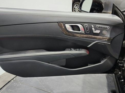 Used 2013 Mercedes-Benz SL 550 image 33