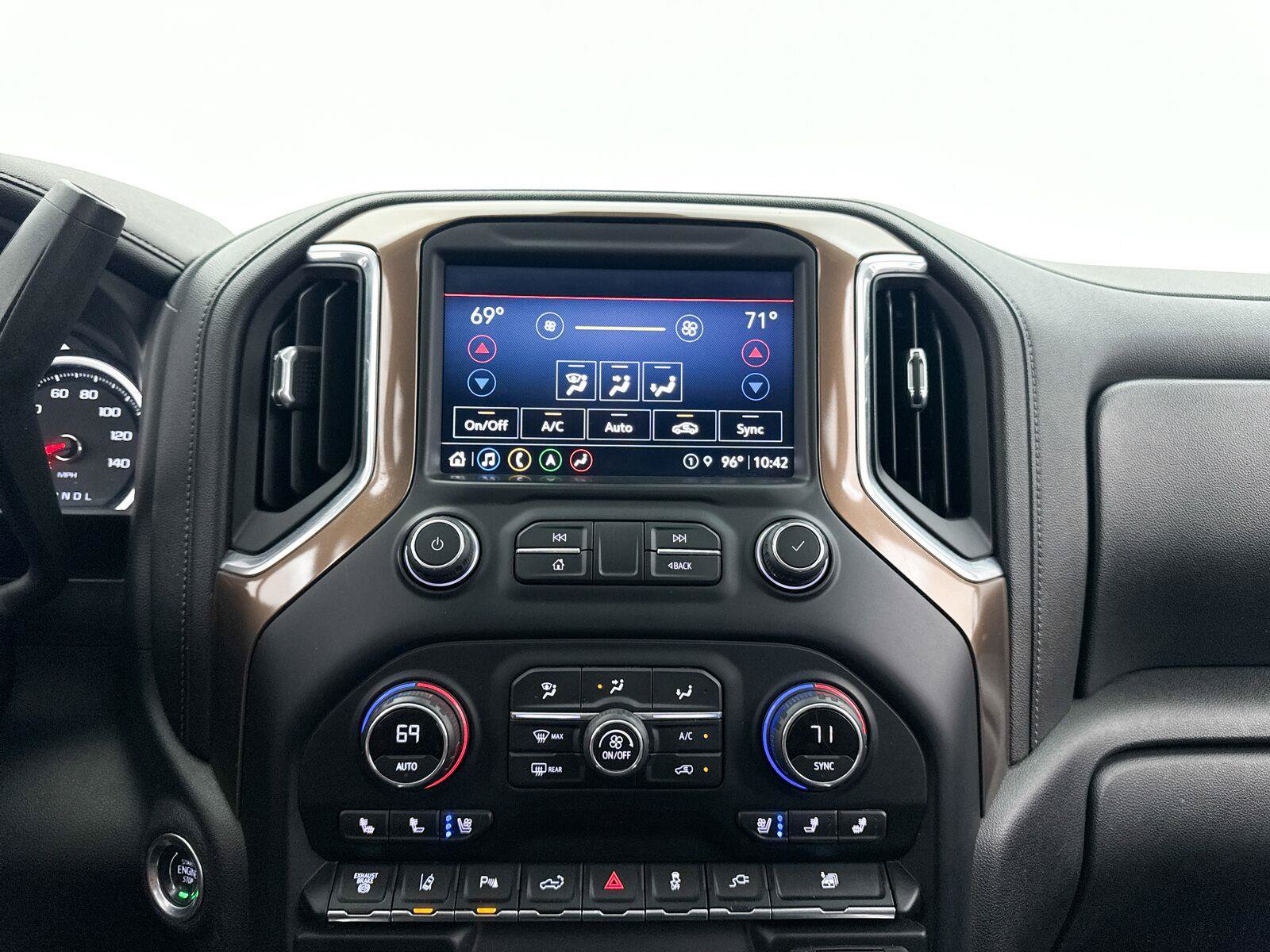 Used 2021 Chevrolet Silverado 2500 High Country w/ Technology Package AWD/4WD image 26