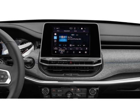 Used 2025 Jeep Compass Limited AWD/4WD image 17