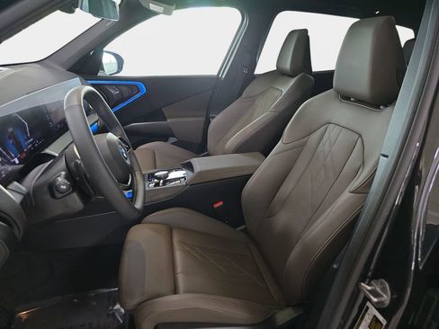 Used 2025 BMW X3 xDrive30i w/ Convenience Package image 17