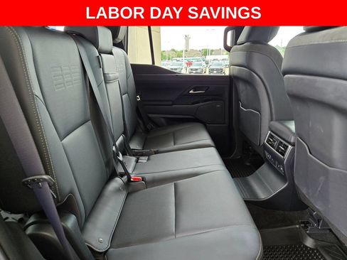 Used 2024 Lexus GX 550 AWD/4WD image 25