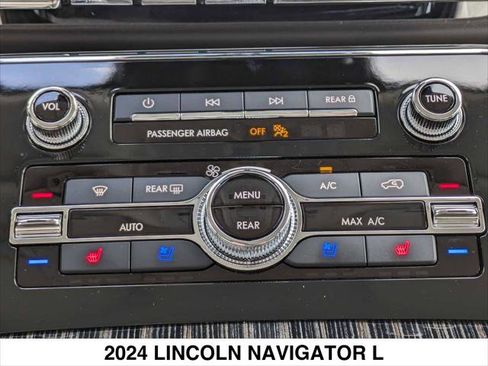 Used 2024 Lincoln Navigator L Black Label image 22