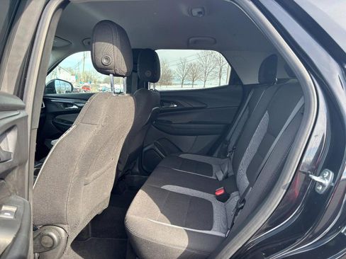 Certified 2025 Chevrolet TrailBlazer LT w/ Driver Confidence Package image 10