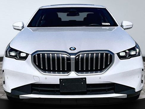 Used 2024 BMW 530i RWD image 27