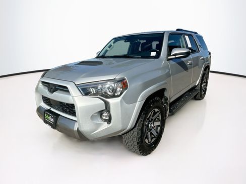 Used 2021 Toyota 4Runner TRD Off-Road AWD/4WD image 3