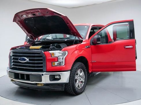 Used 2017 Ford F150 XLT w/ Equipment Group 302A Luxury image 17