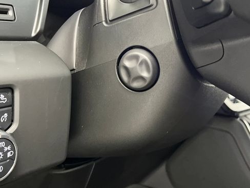 Used 2025 GMC Sierra 1500 AT4 AWD/4WD image 47
