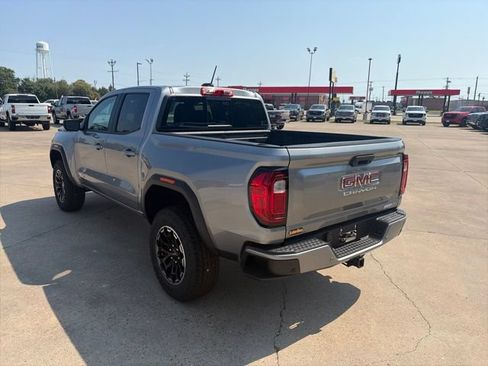 New 2026 GMC Canyon AT4 AWD/4WD image 4