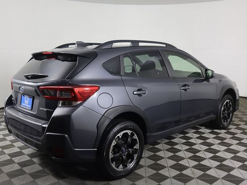 Used 2023 Subaru Crosstrek 2.0i Premium image 9