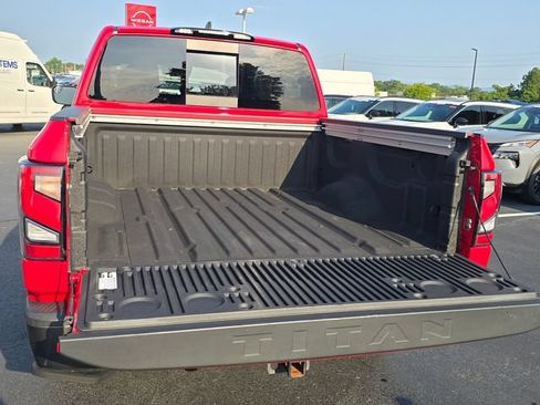 Used 2024 Nissan Titan PRO-4X w/ Pro-4x Convenience Package AWD/4WD image 14