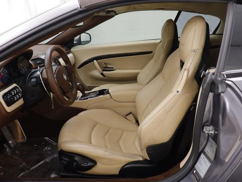 Used 2016 Maserati GranTurismo Sport image 4