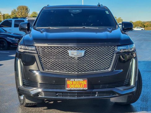 Certified 2023 Cadillac Escalade Premium Luxury w/ LPO, Radiant Package image 4