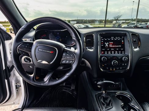 Used 2019 Dodge Durango R/T w/ Technology Group AWD/4WD image 10