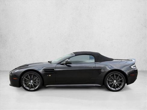 Used 2017 Aston Martin V12 Vantage S RWD image 10