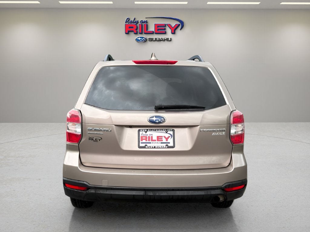 Used 2016 Subaru Forester 2.5i Premium AWD/4WD image 4