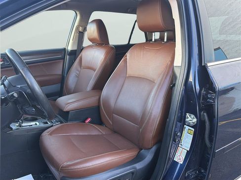 Used 2018 Subaru Outback 3.6R Touring w/ Popular Package #3 AWD/4WD image 13