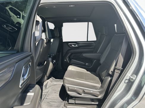 Certified 2023 GMC Yukon SLT w/ SLT Premium Package AWD/4WD image 25
