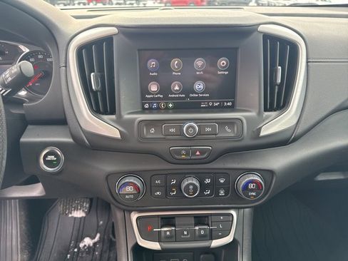 Used 2023 GMC Terrain SLE w/ Driver Convenience Package image 15