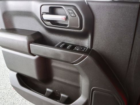 Used 2020 Chevrolet Silverado 1500 Custom w/ Custom Value Package image 22