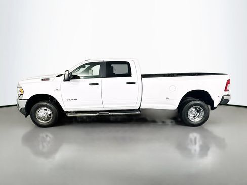 Used 2024 RAM 3500 Big Horn AWD/4WD image 4