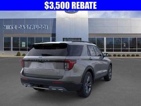 New 2026 Ford Explorer Active image 8