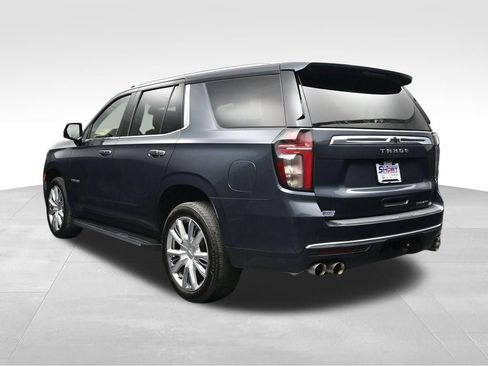 Used 2021 Chevrolet Tahoe Premier w/ Premium Package AWD/4WD image 3