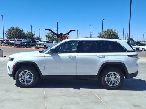 New 2026 Jeep Grand Cherokee Laredo X AWD/4WD image 3