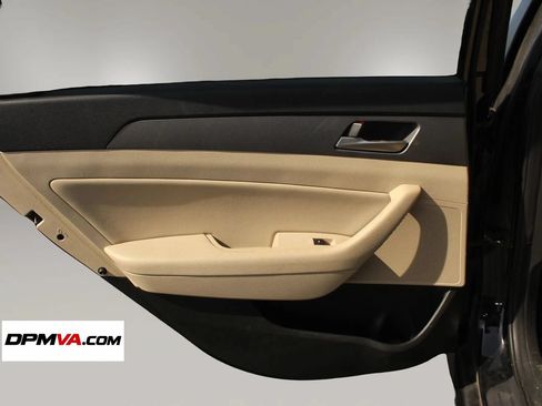 Used 2018 Hyundai Sonata SEL w/ Tech Package 02 FWD image 12